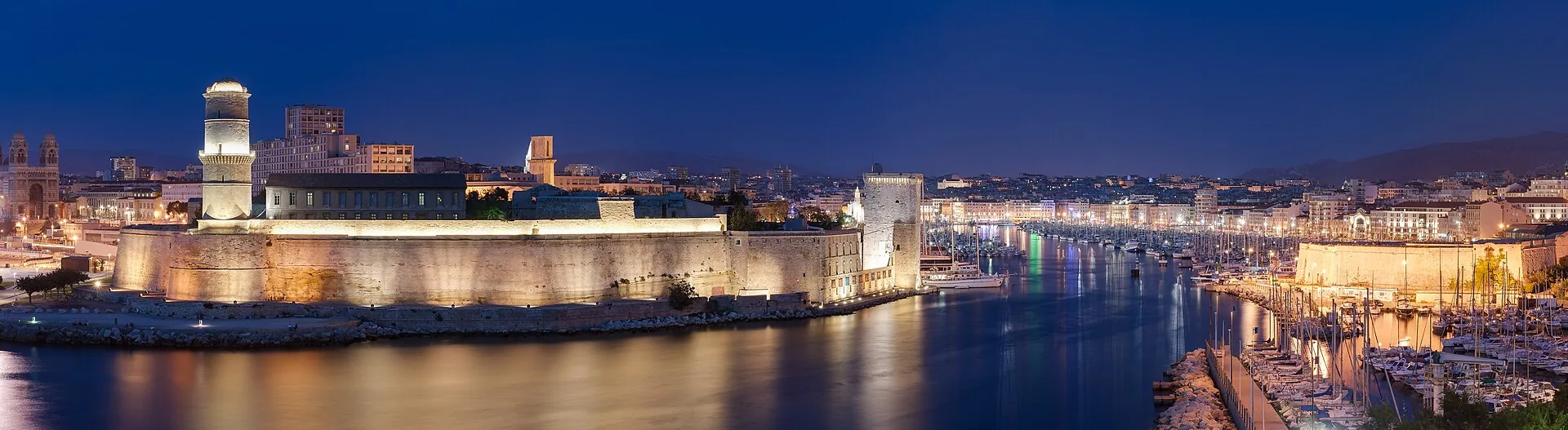 Vieux-Port harbourfront in Marseille at the start of a one-day itinerary
