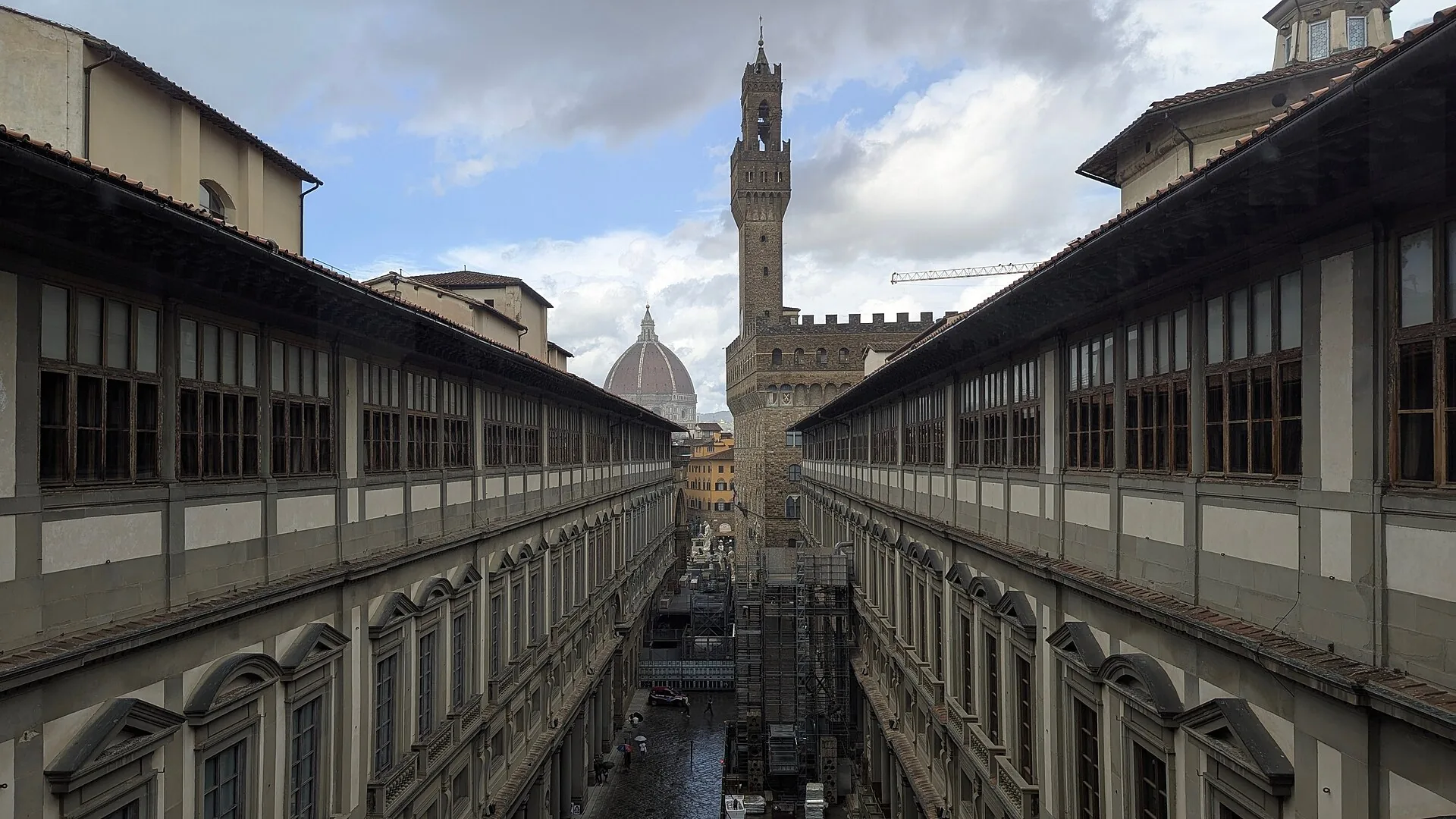 The courtyard of the Uffizi Gallery in Florence.