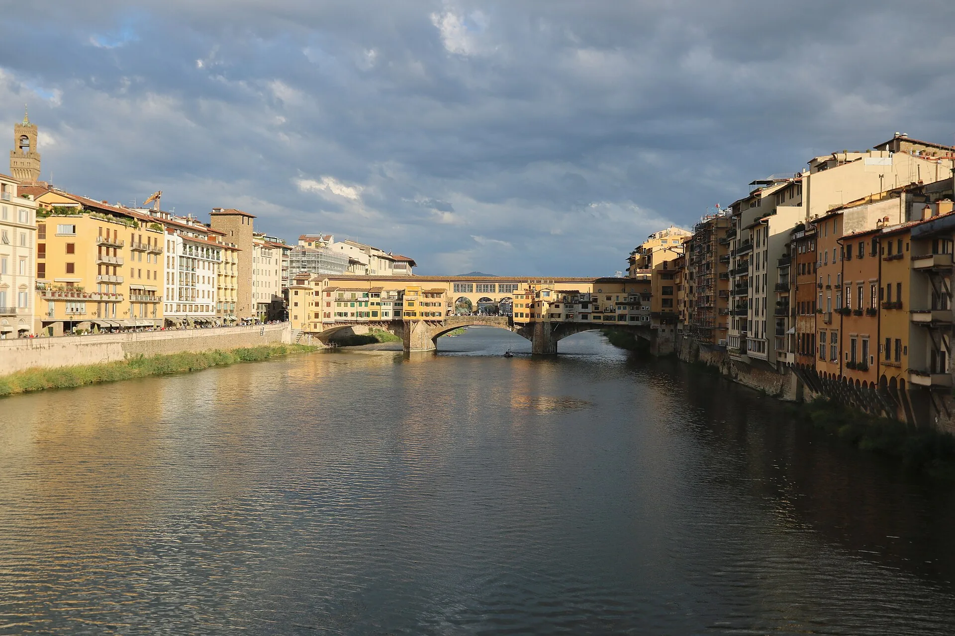 Ponte Vecchio in Florence, viewed from another bridge.