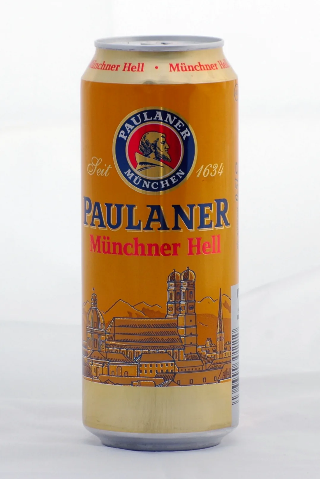 A glass of Paulaner Münchner Hell.