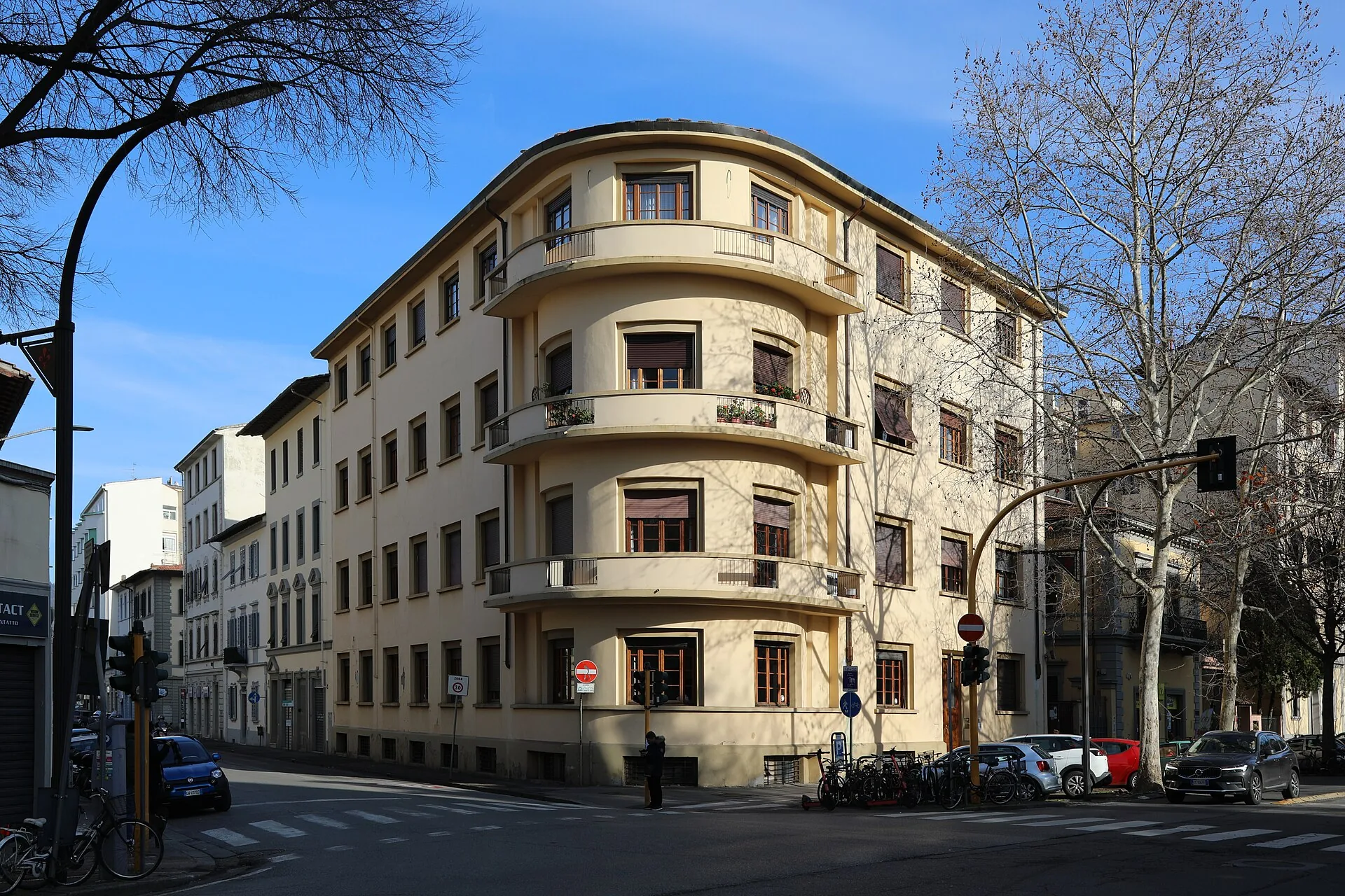An Art Deco building at Viale dei Mille 8 in Florence's Campo di Marte district.