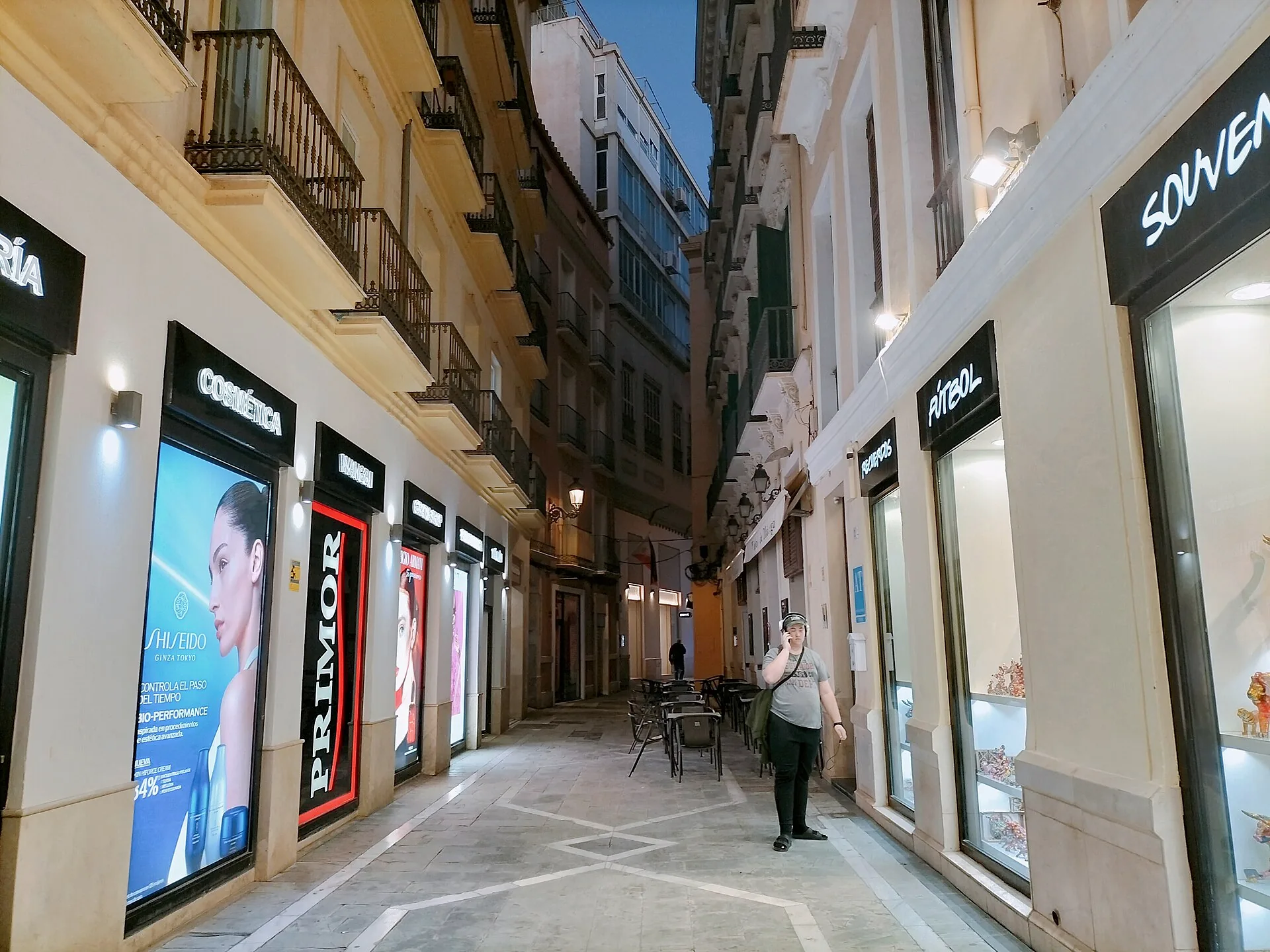 Calle Marín García in Málaga, seen between its buildings.