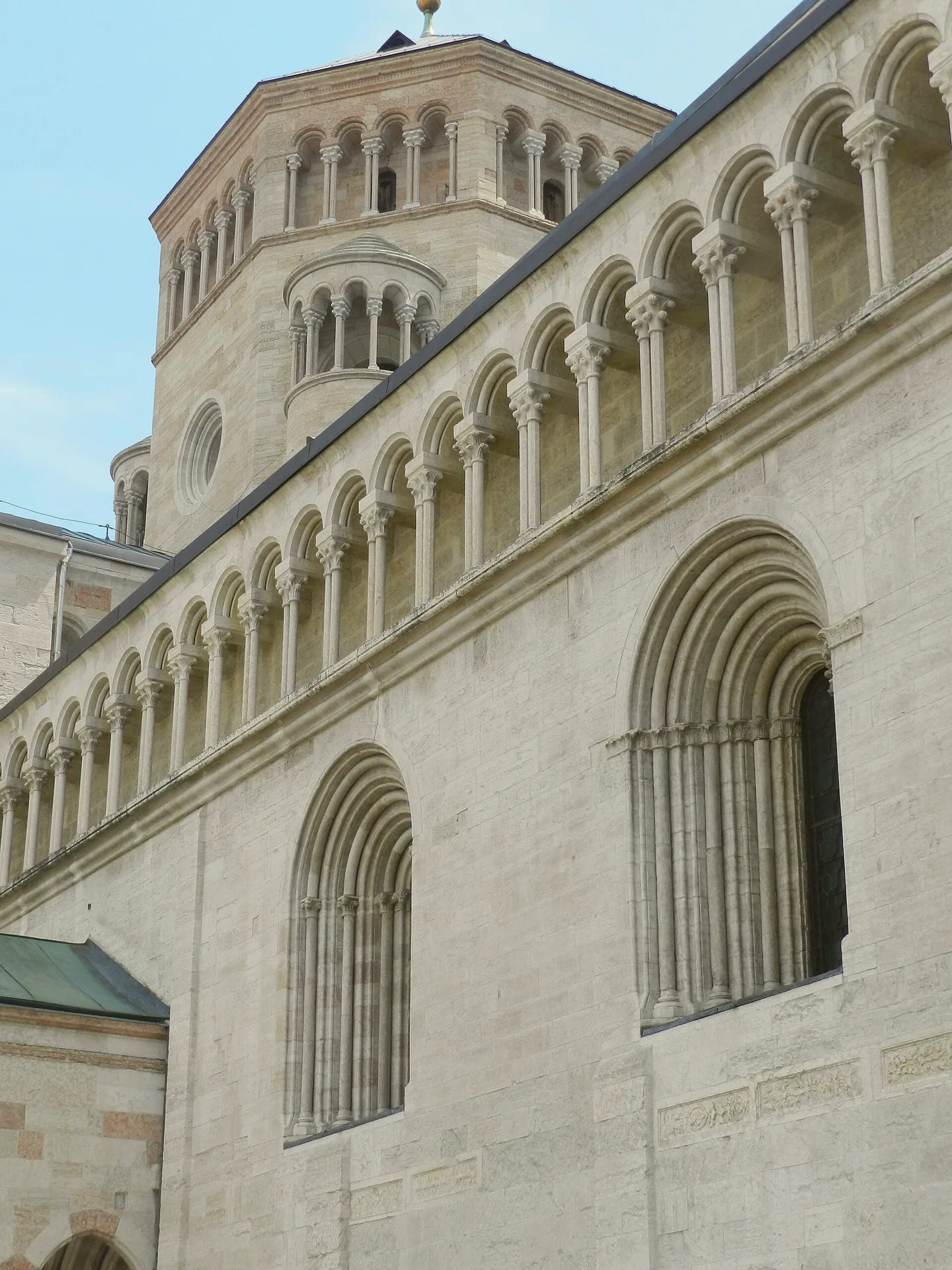 The exterior of the Cathedral of San Vigilio in Trento.