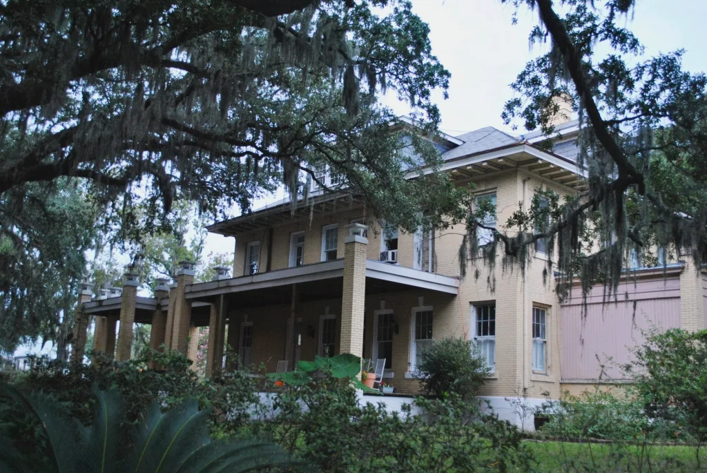 A view within Daffin Park in Savannah.