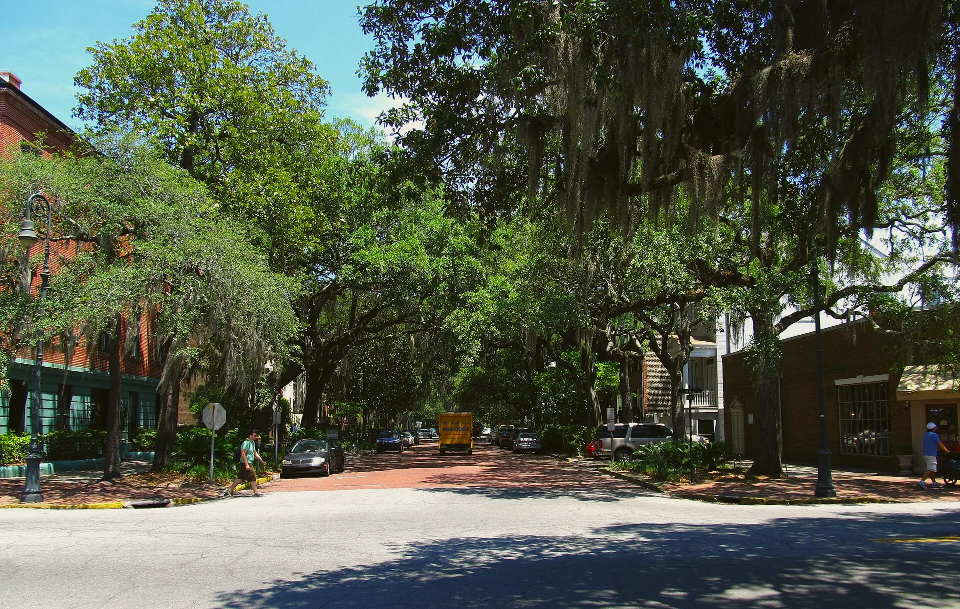 Jones Street at its junction with Bull Street in Savannah.