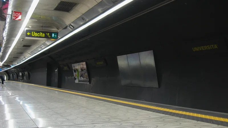 Platform at Università station on Naples Metro Line 1.