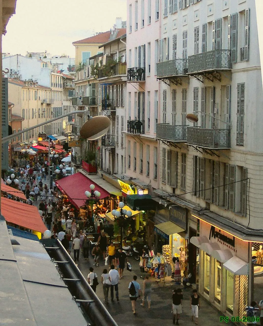 Rue de France in Nice, seen from above along its pedestrianised section.