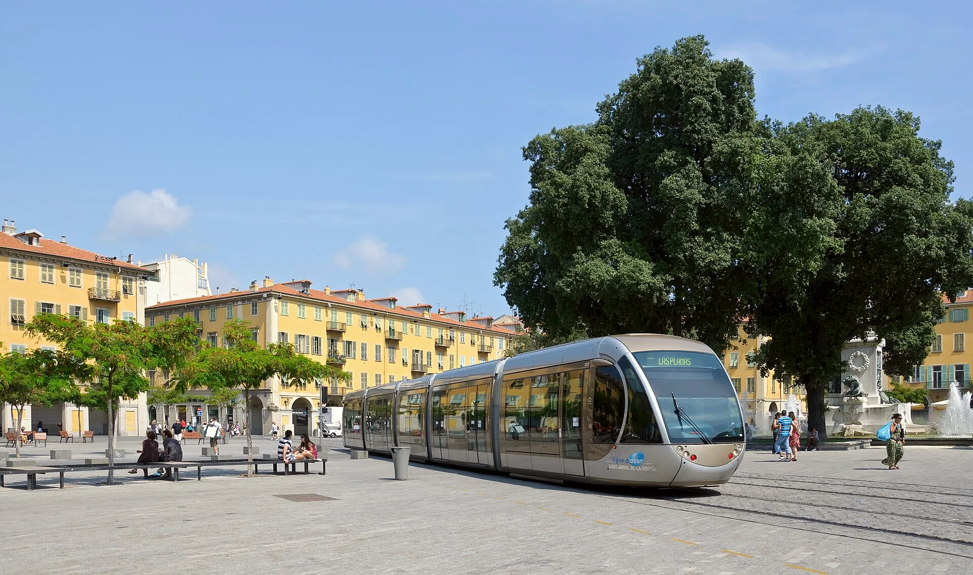 A Nice tram crosses Place Garibaldi.
