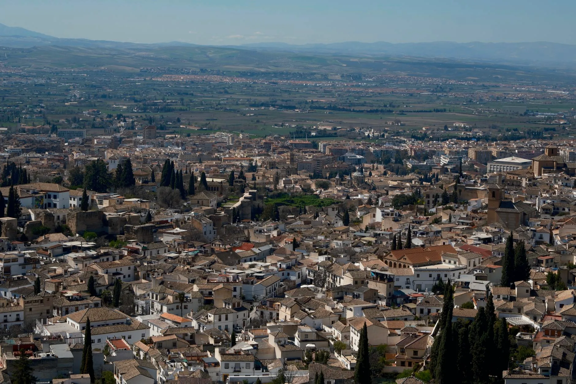 Aerial view over Granada’s historic buildings.